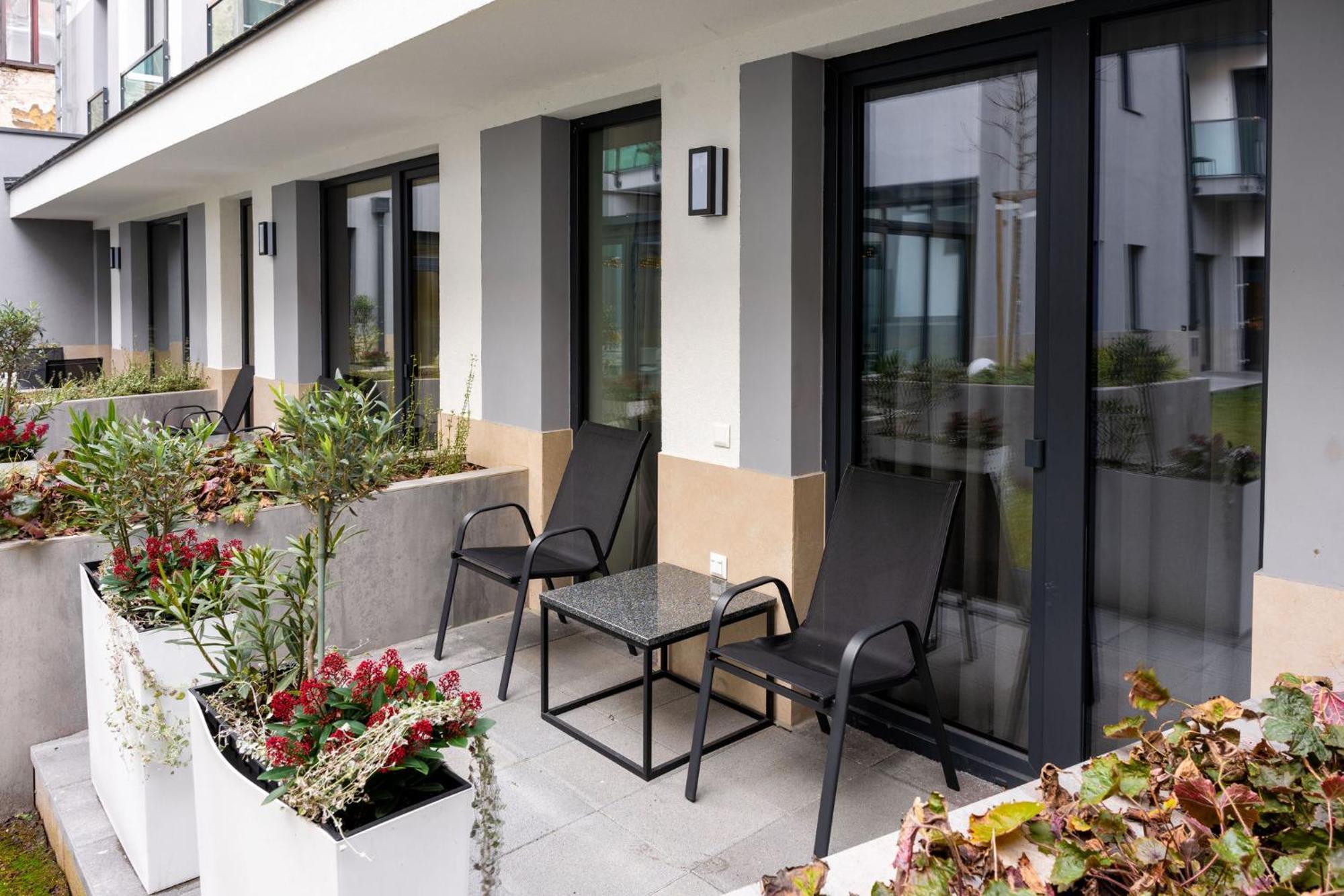 Onyx Luxury Boedapest Buitenkant foto