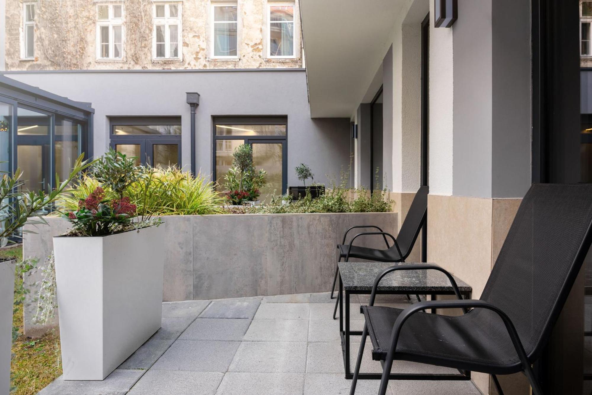 Onyx Luxury Boedapest Buitenkant foto