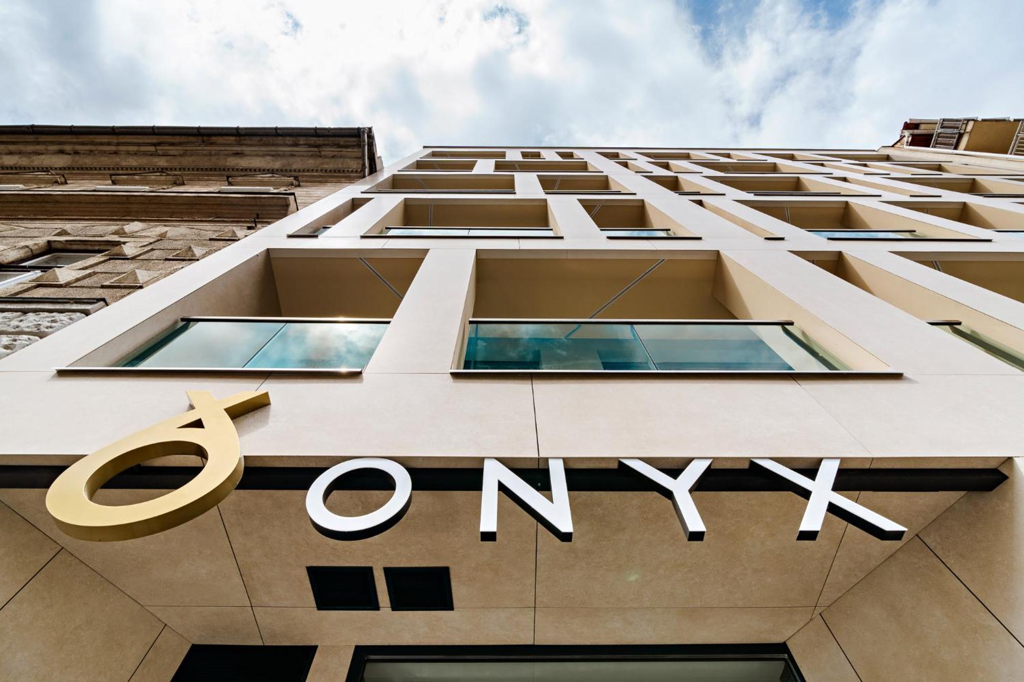 Onyx Luxury Boedapest Buitenkant foto